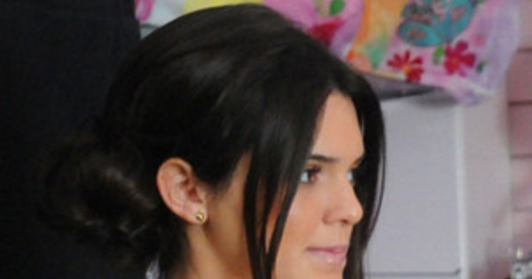 Watch Kendall Jenners Acting Debut E News Deutschland